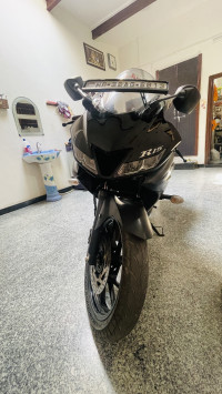Dark Knight Yamaha YZF R15 V3