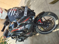 Bajaj Pulsar RS 200