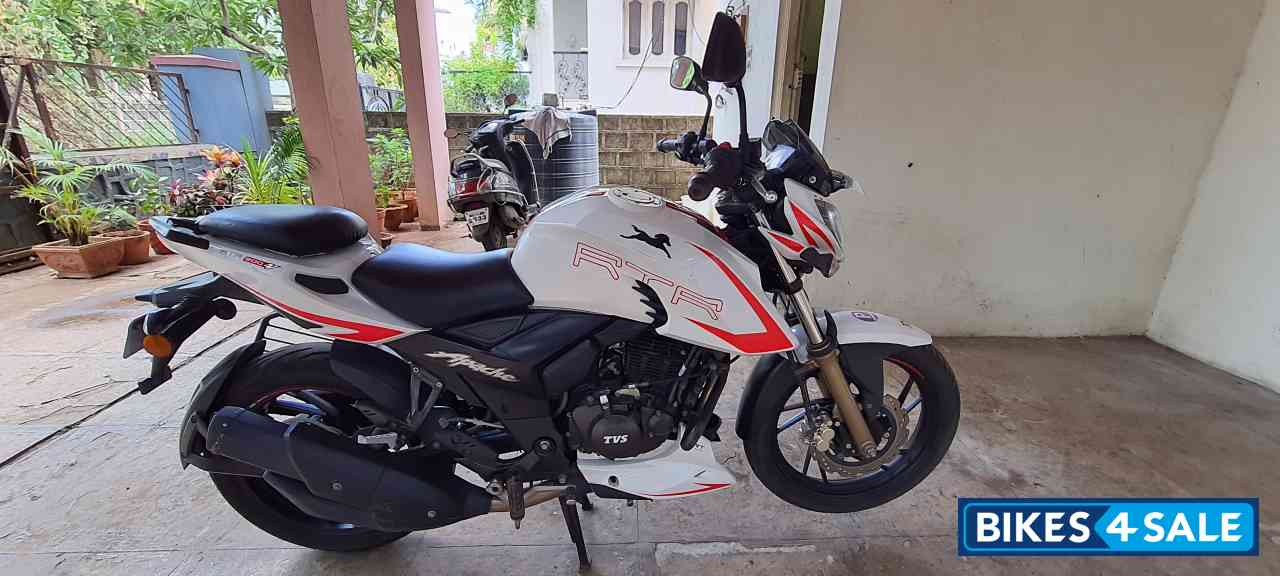 TVS Apache RTR 200 4V ABS