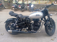 Silver Royal Enfield Classic 350