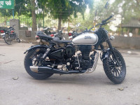 Silver Royal Enfield Classic 350