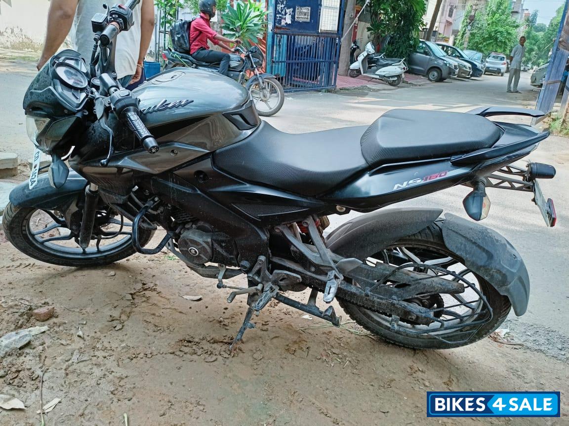 Bajaj Pulsar NS 160