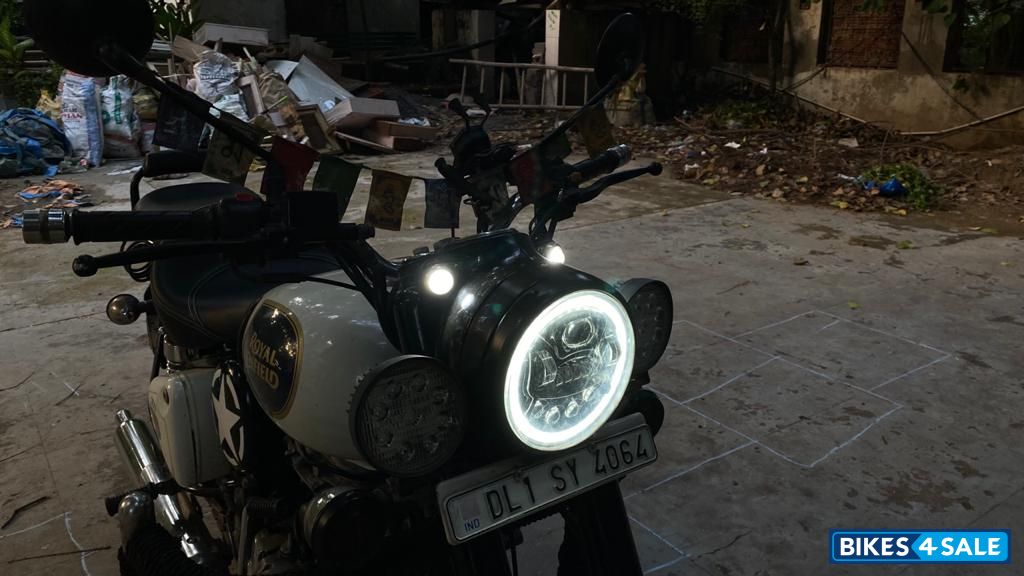 Ash Royal Enfield Classic 350 Ash Royal Enfield Classic 350