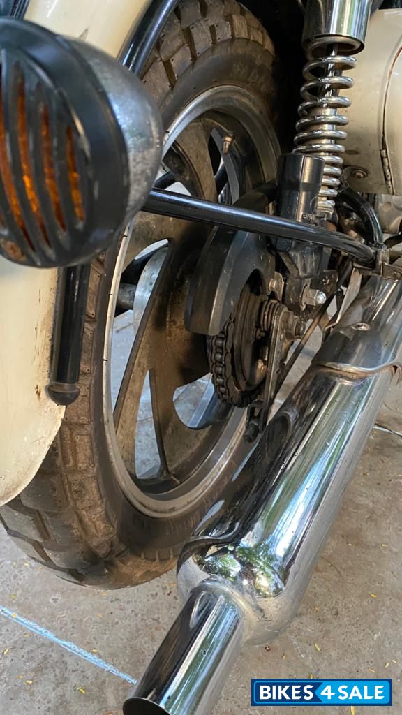 Ash Royal Enfield Classic 350 Ash Royal Enfield Classic 350