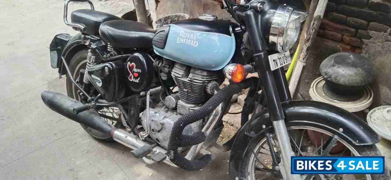 Blue Royal Enfield Classic 350 Redditch Blue