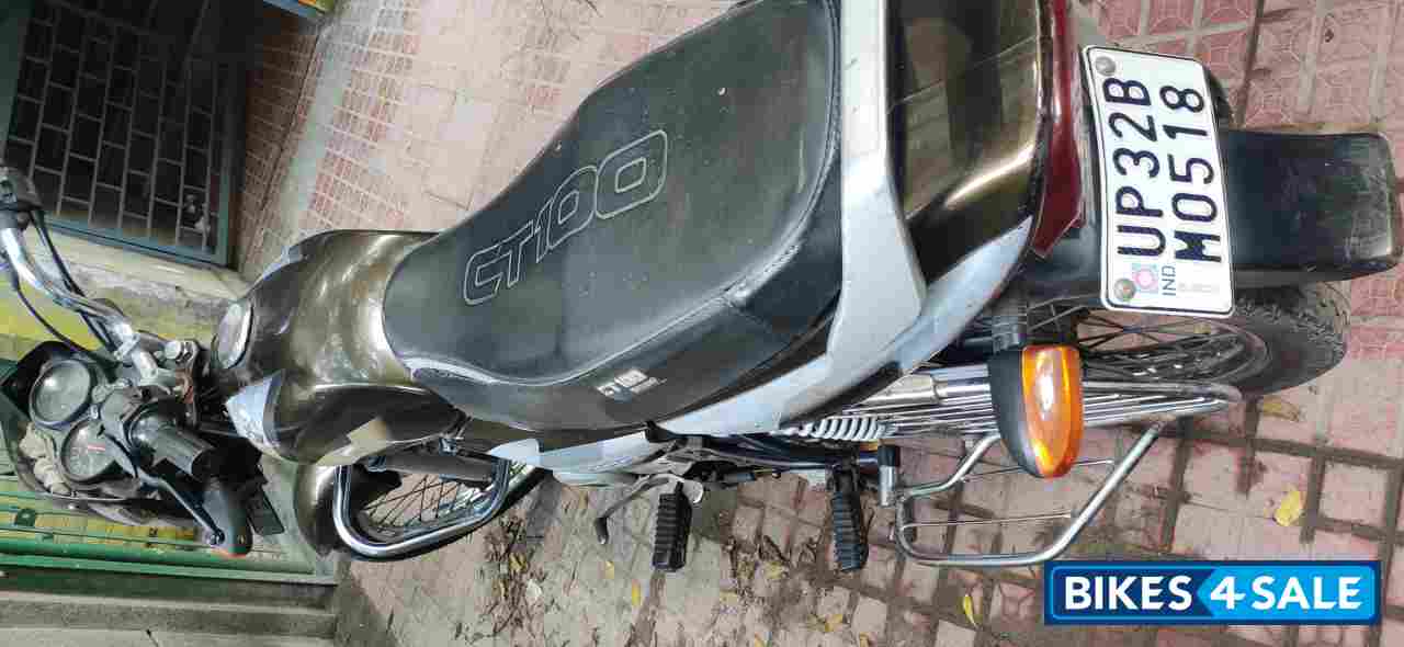 Gray Bajaj CT 100 Gray Bajaj CT 100