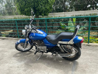 Blue Bajaj Avenger 220 DTS-i
