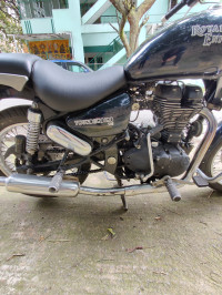Black Royal Enfield Thunderbird 500