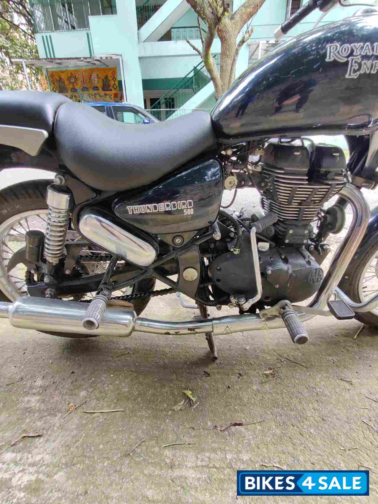 Black Royal Enfield Thunderbird 500 Black Royal Enfield Thunderbird 500