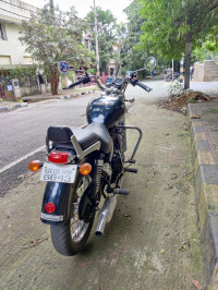 Black Royal Enfield Thunderbird 500