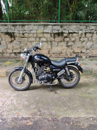 Black Royal Enfield Thunderbird 500