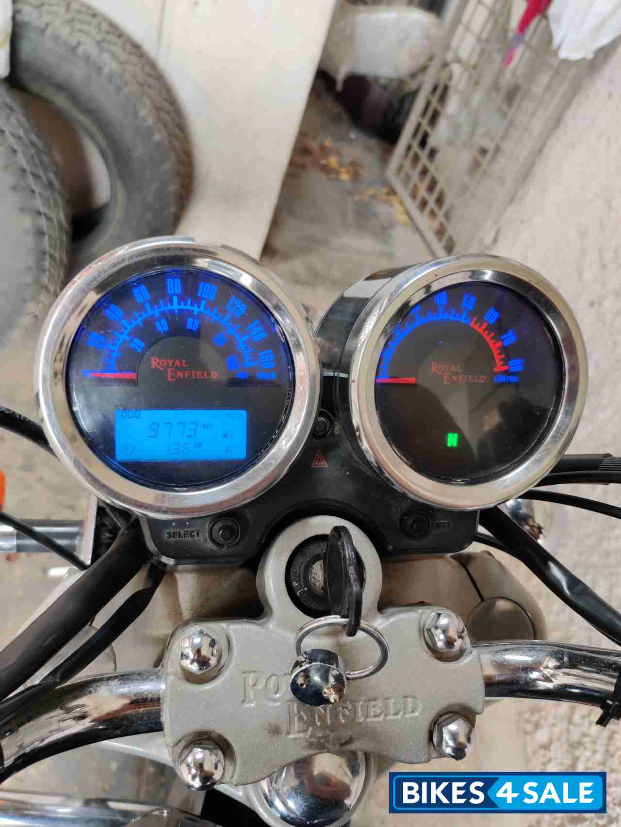 Black Royal Enfield Thunderbird 500 Black Royal Enfield Thunderbird 500