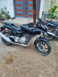 Bajaj Pulsar 220F