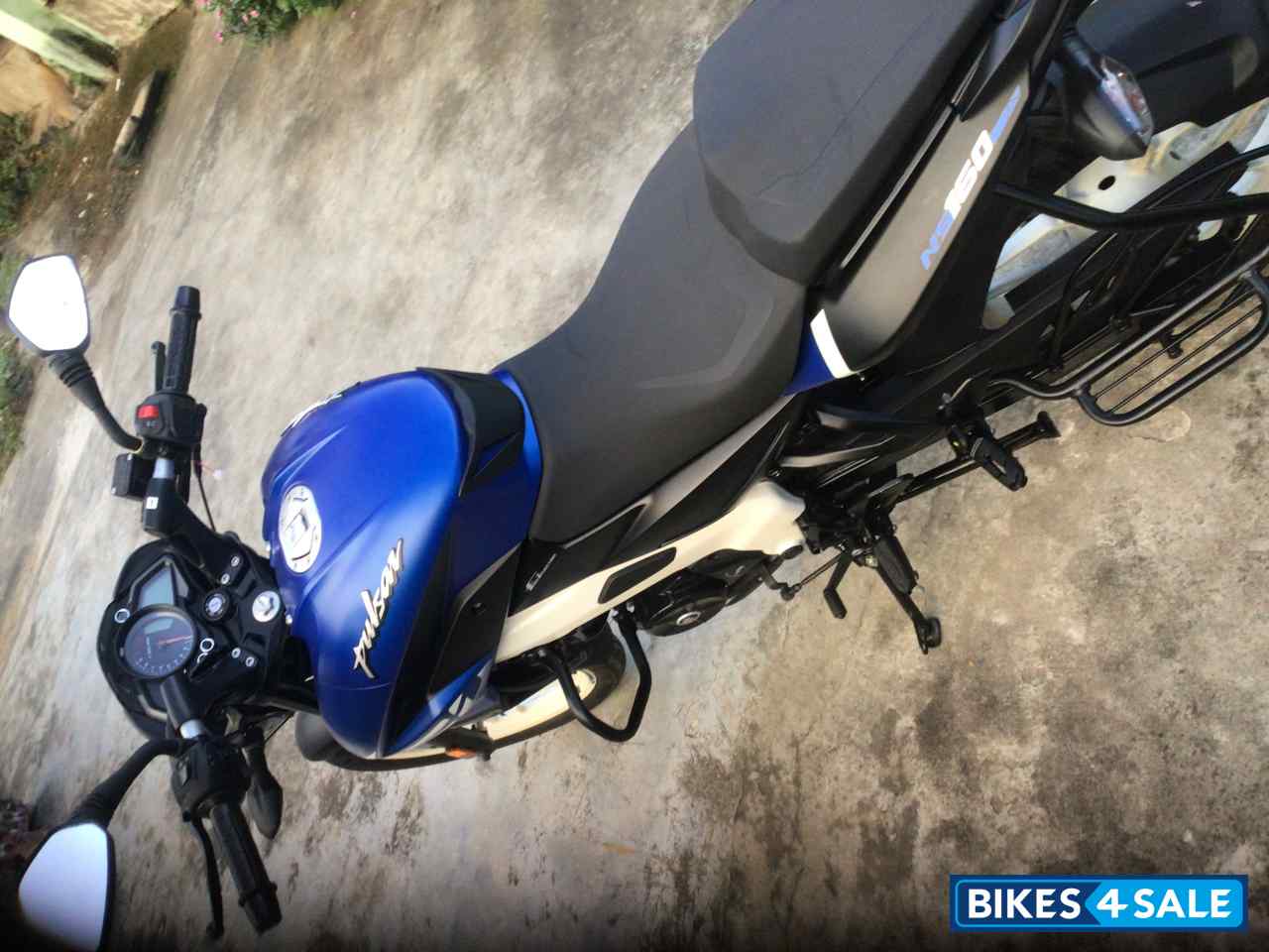 Bajaj Pulsar NS 160 BS6