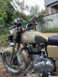 Brown Royal Enfield Classic Desert Storm
