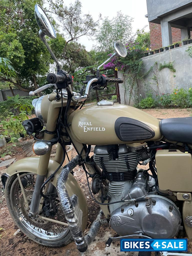 Brown Royal Enfield Classic Desert Storm