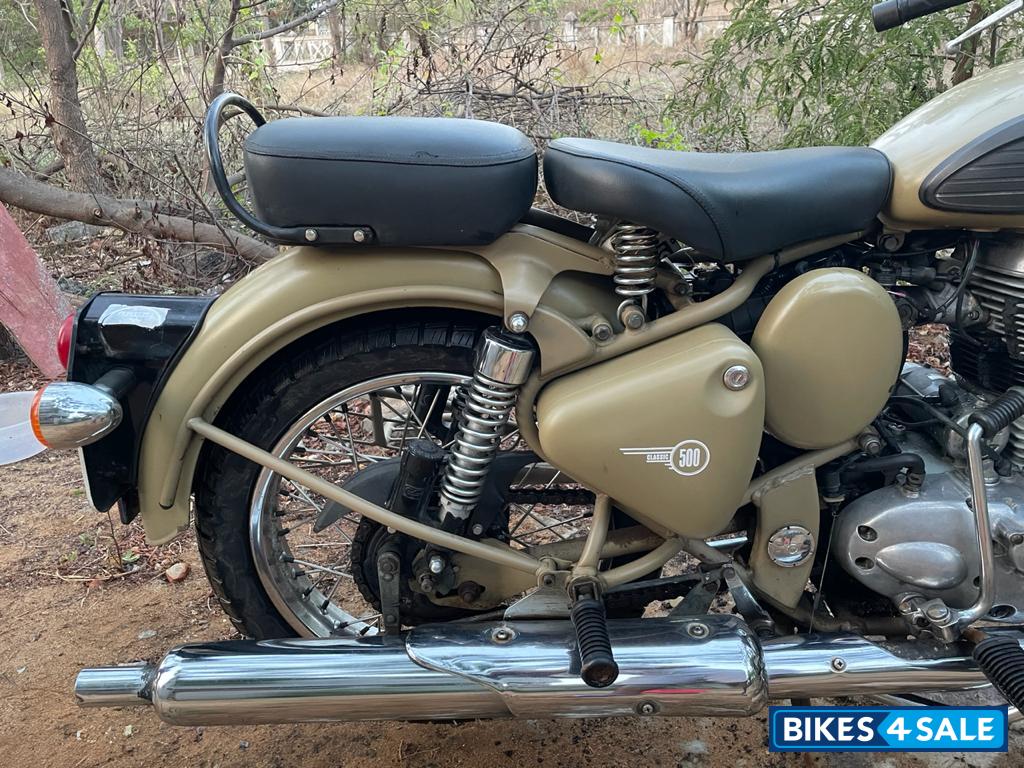 Brown Royal Enfield Classic Desert Storm