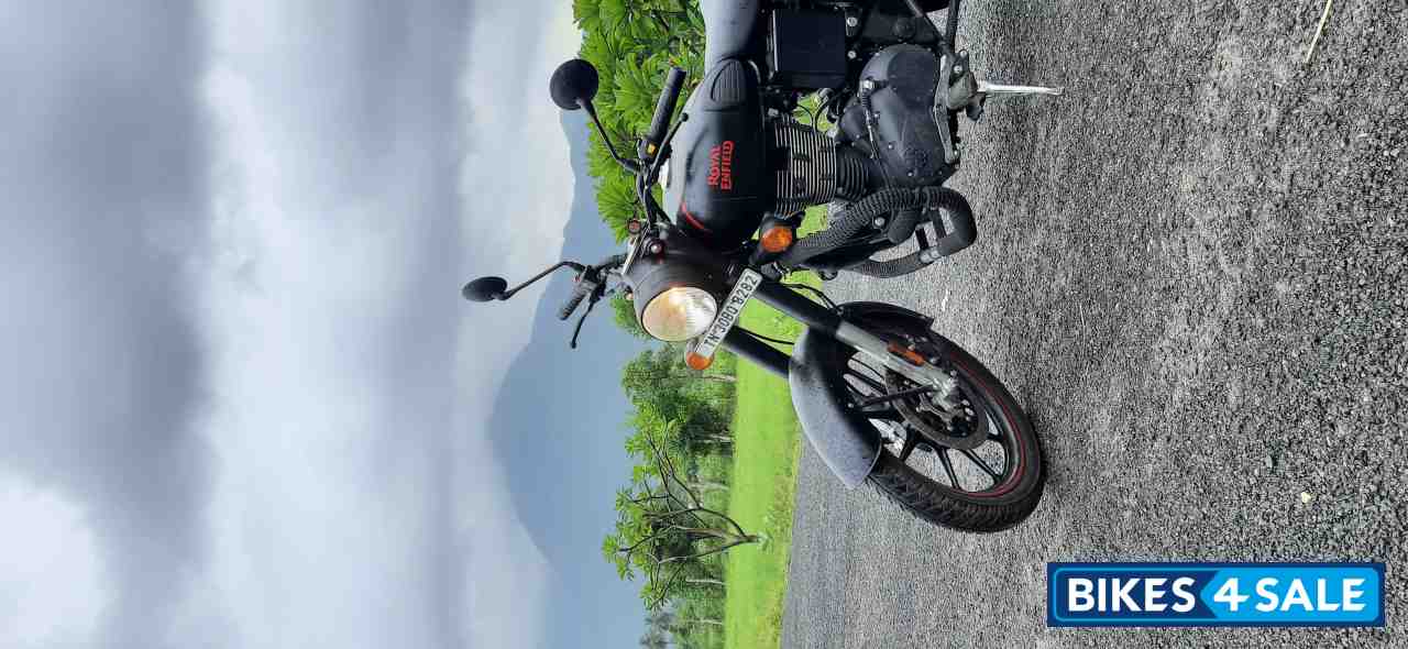 Royal Enfield Classic Stealth Black