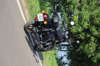 Royal Enfield Classic Stealth Black