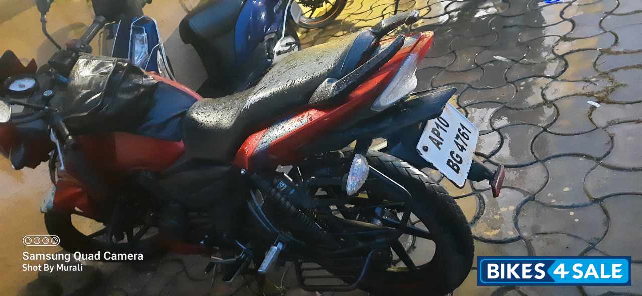 Red TVS Apache RTR 160