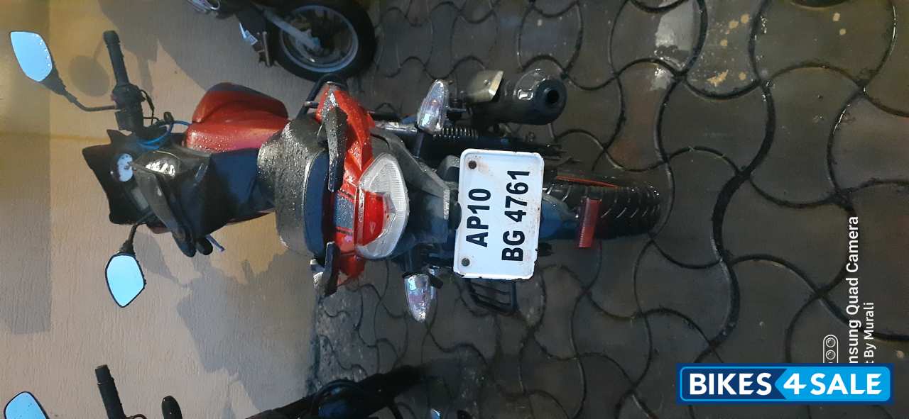 Red TVS Apache RTR 160