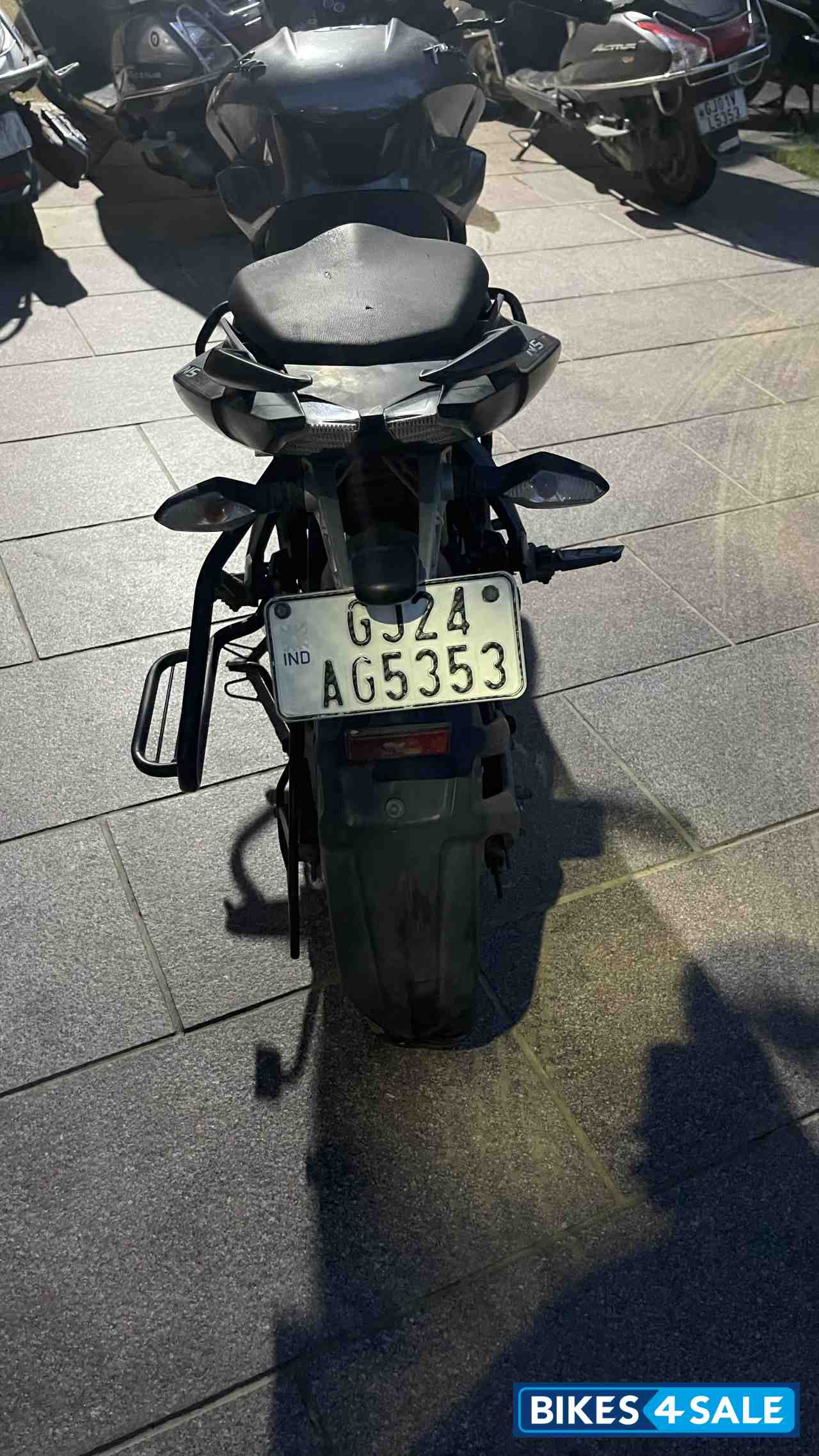 Gray Bajaj Pulsar NS 160
