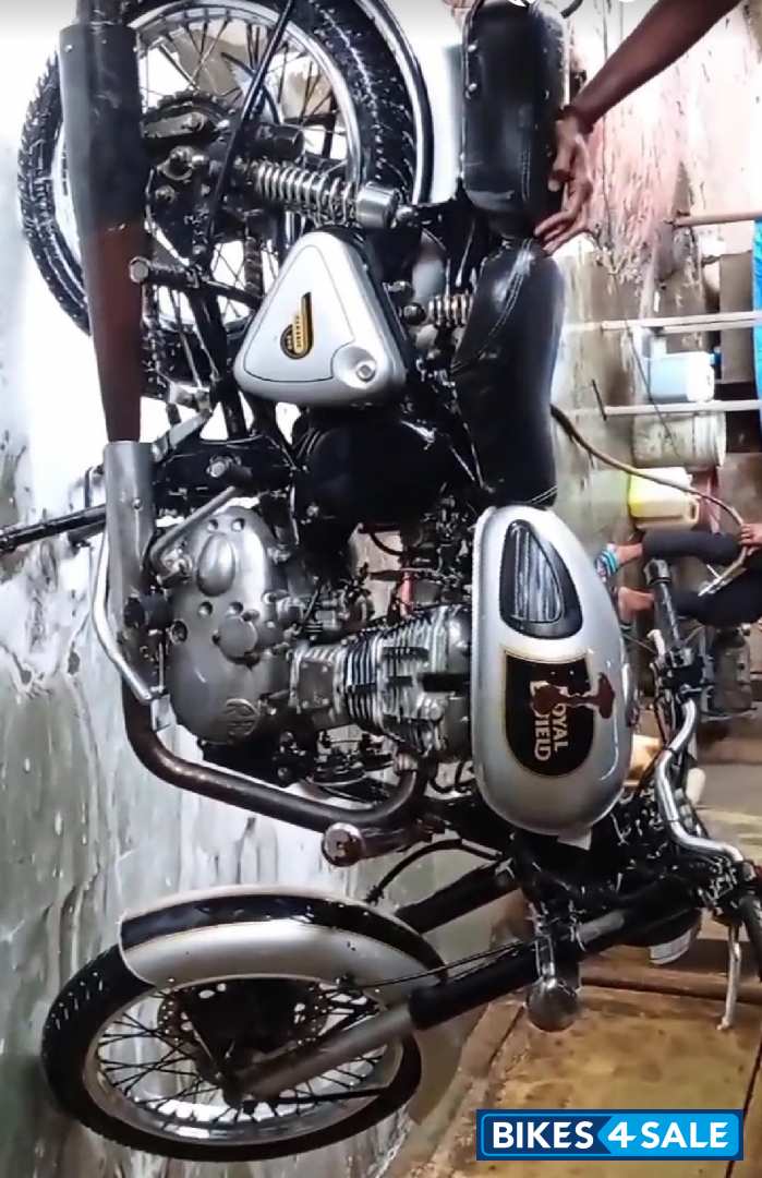 Silver Black Royal Enfield Classic 500