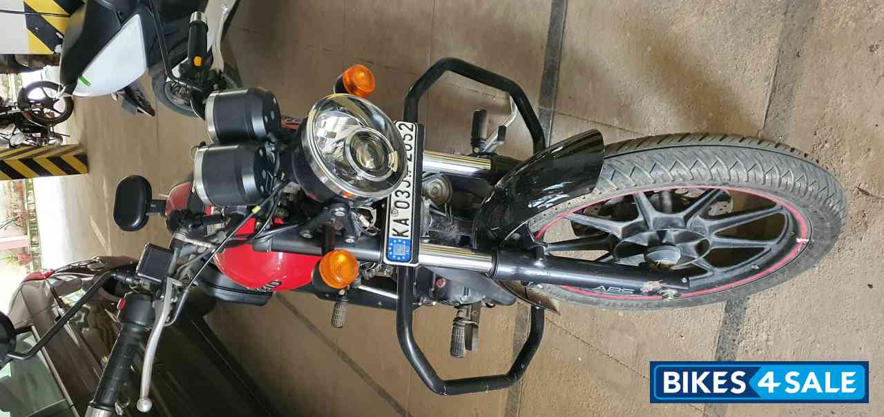 Red Royal Enfield Thunderbird X 350