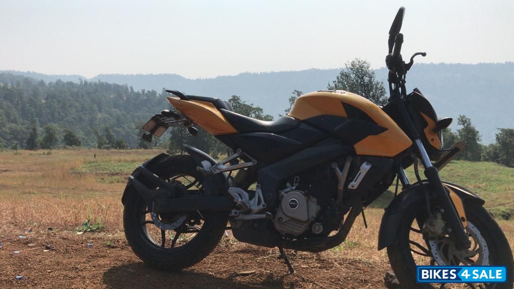 Bajaj Pulsar 200 NS