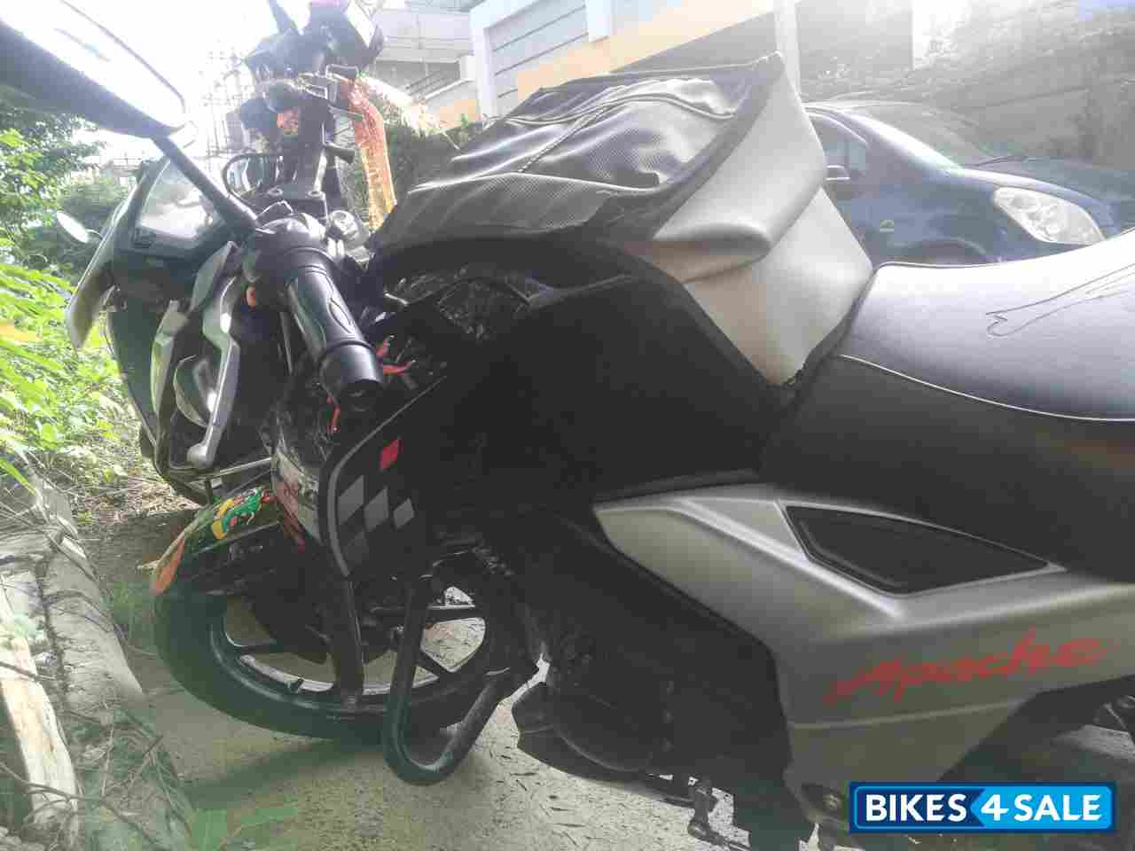 TVS Apache RTR 160 4V