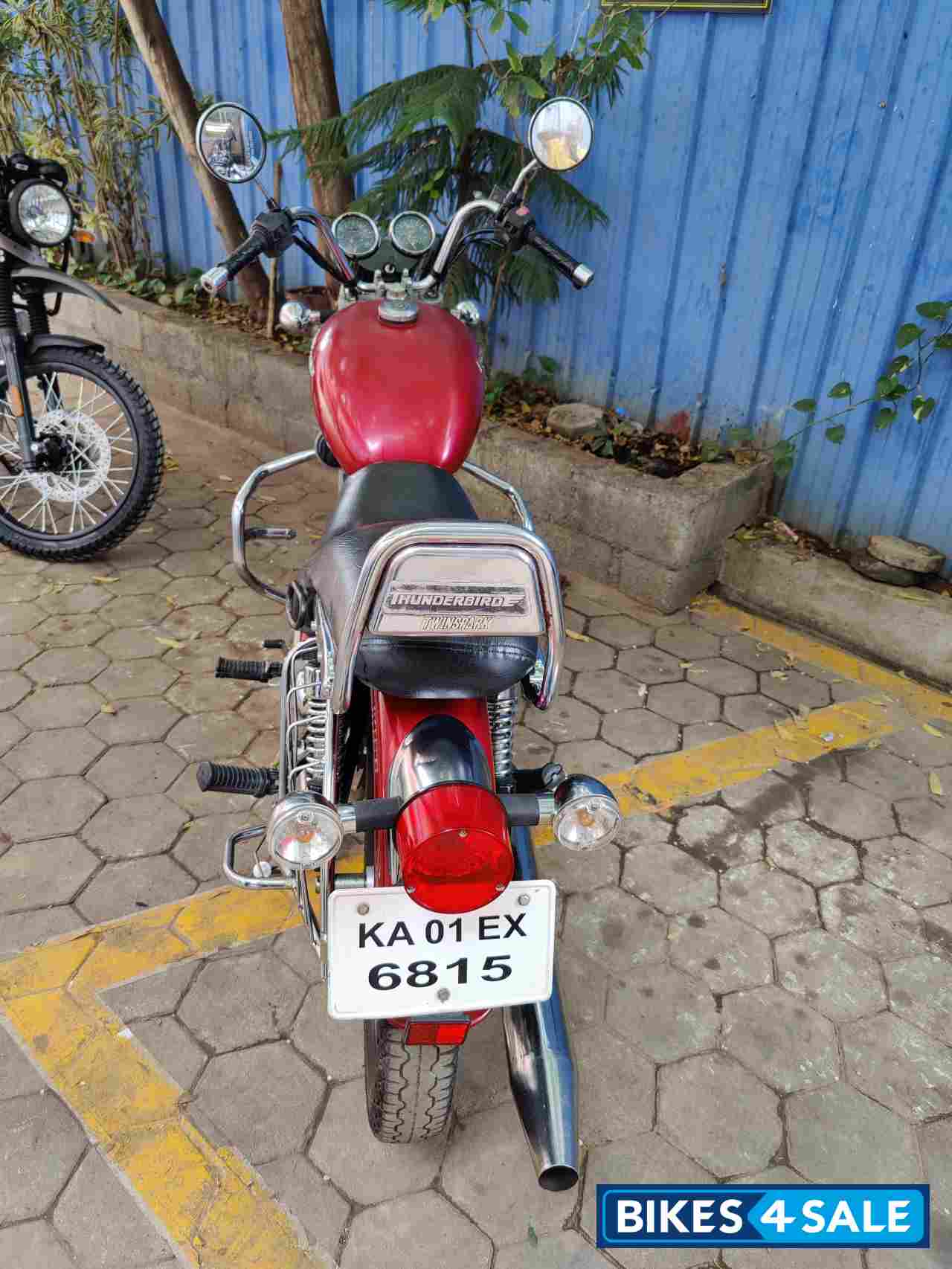 Royal Enfield Thunderbird TwinSpark 350 Royal Enfield Thunderbird TwinSpark 350