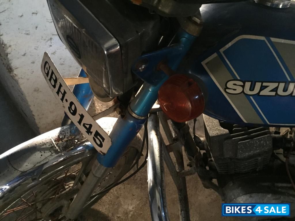 Suzuki Ind Suzuki AX100 Suzuki Ind Suzuki AX100