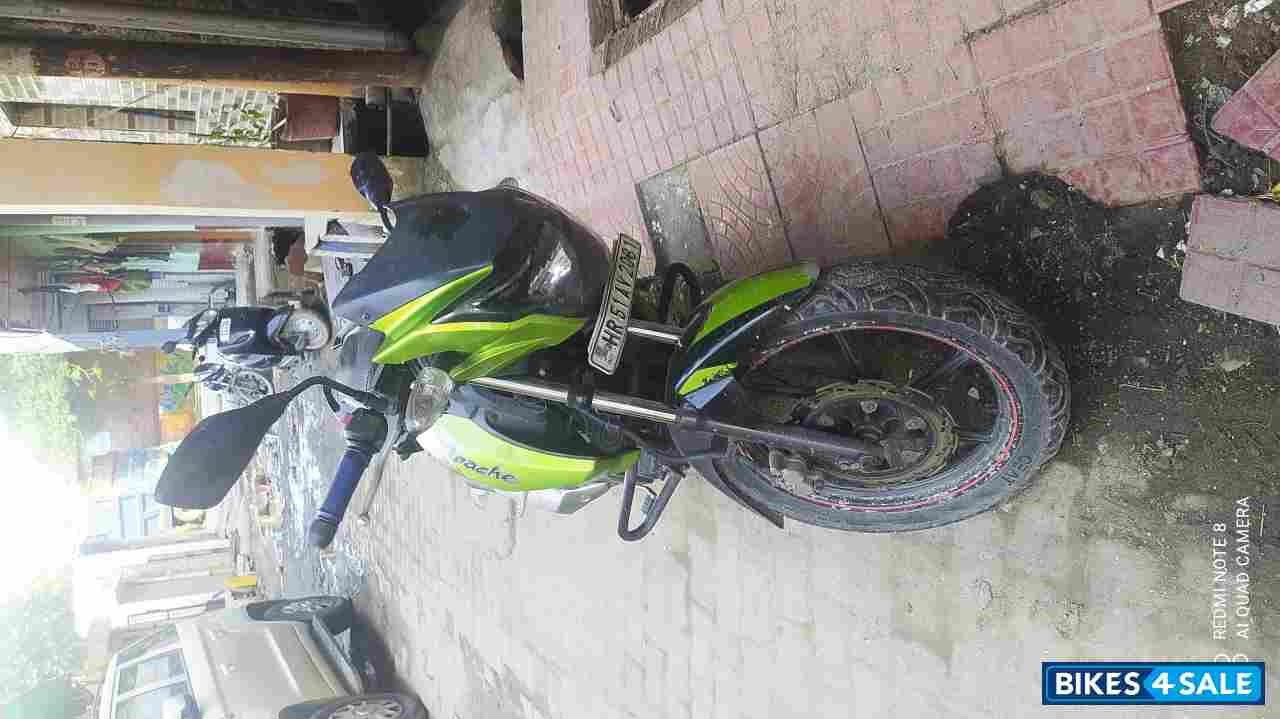 Green TVS Apache RTR 160