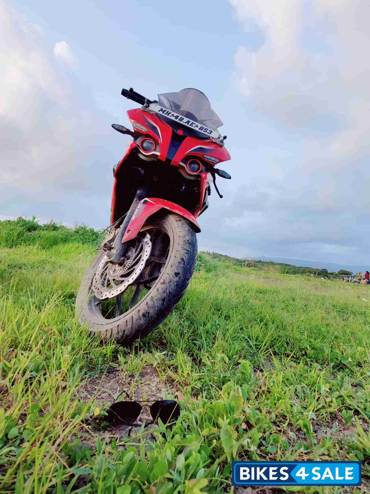 Bajaj Pulsar RS 200 ABS