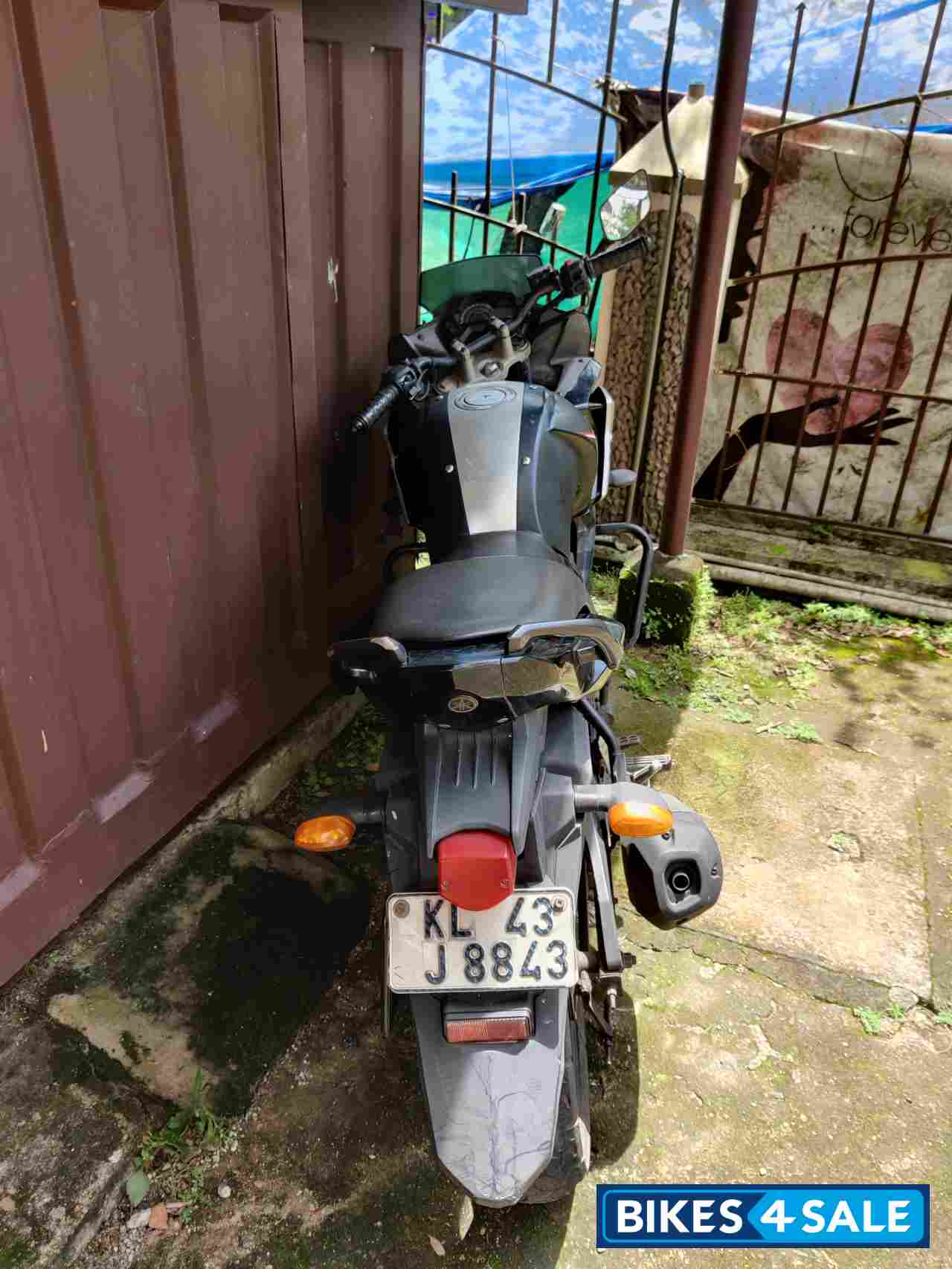 Black And Silver Yamaha Fazer