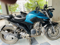 Blue Yamaha FZS 25