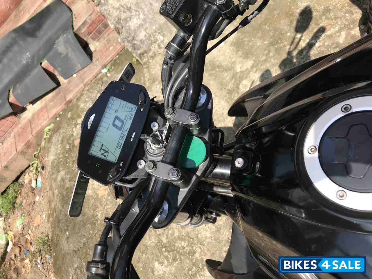 Black Suzuki Gixxer BS6