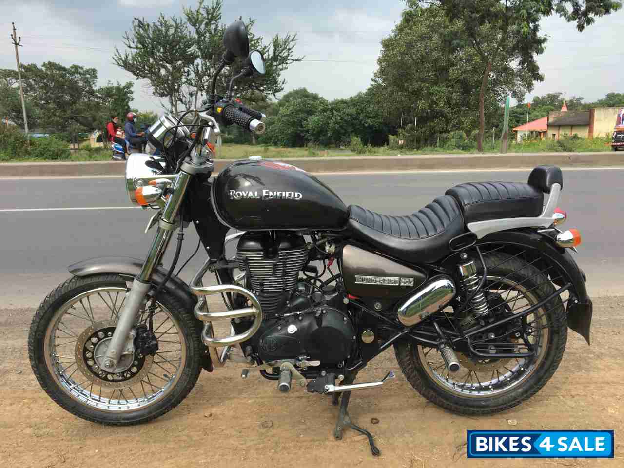 Lightning Grey Royal Enfield Thunderbird 500