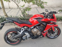 Red Honda CBR 650F