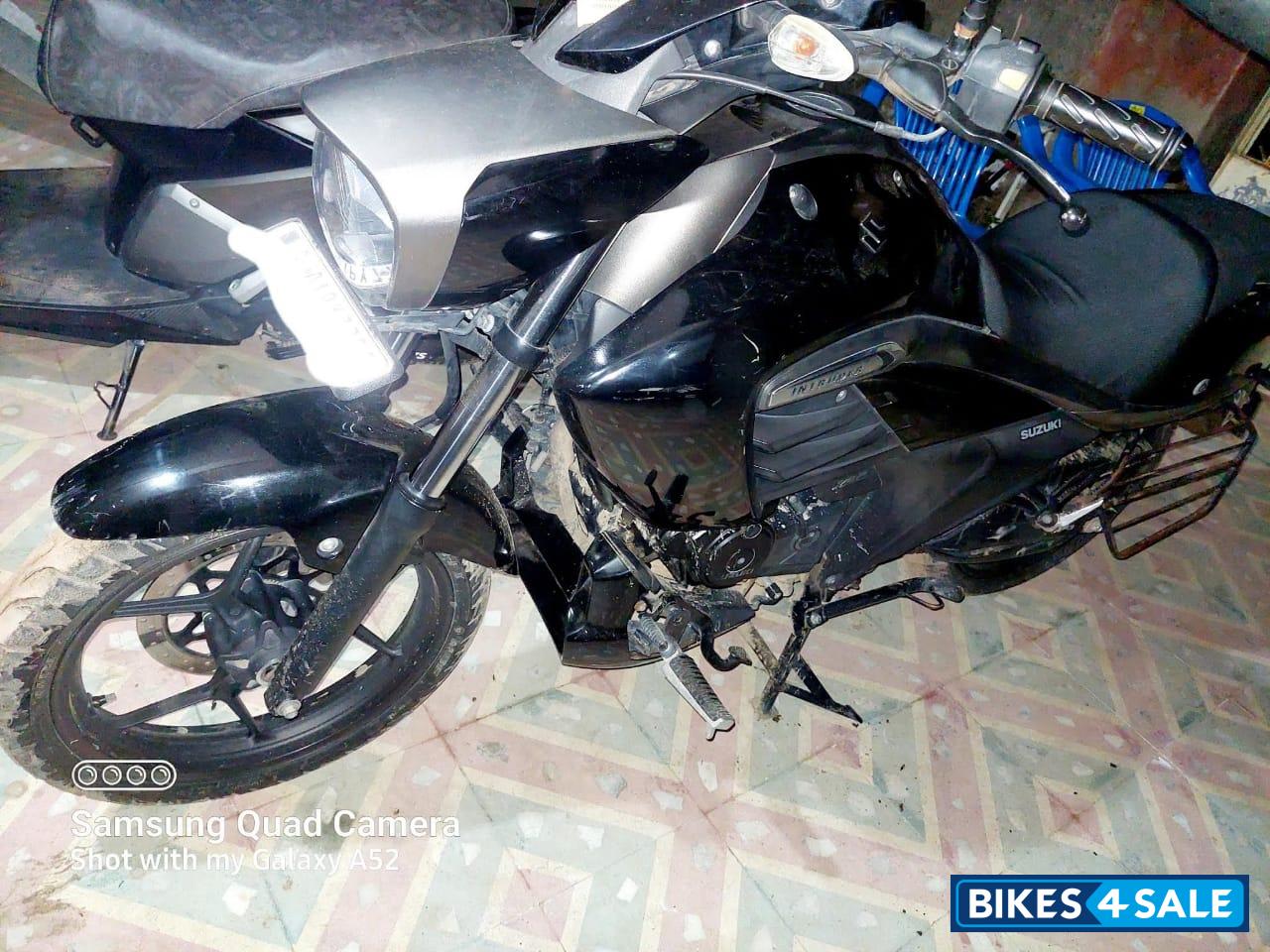 Black Suzuki Intruder 150