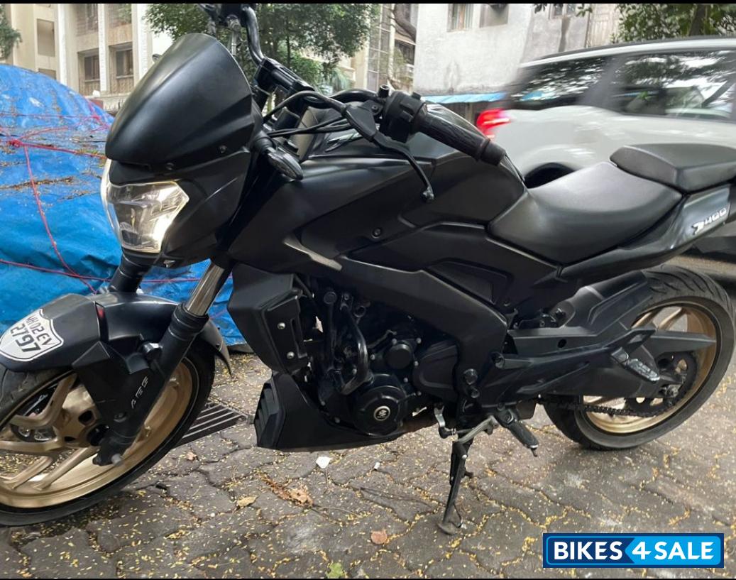 Rock Matte Black Bajaj Dominar 400 Disc