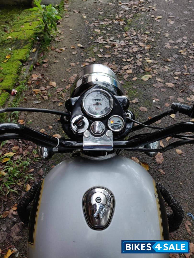 Royal Enfield Classic 500