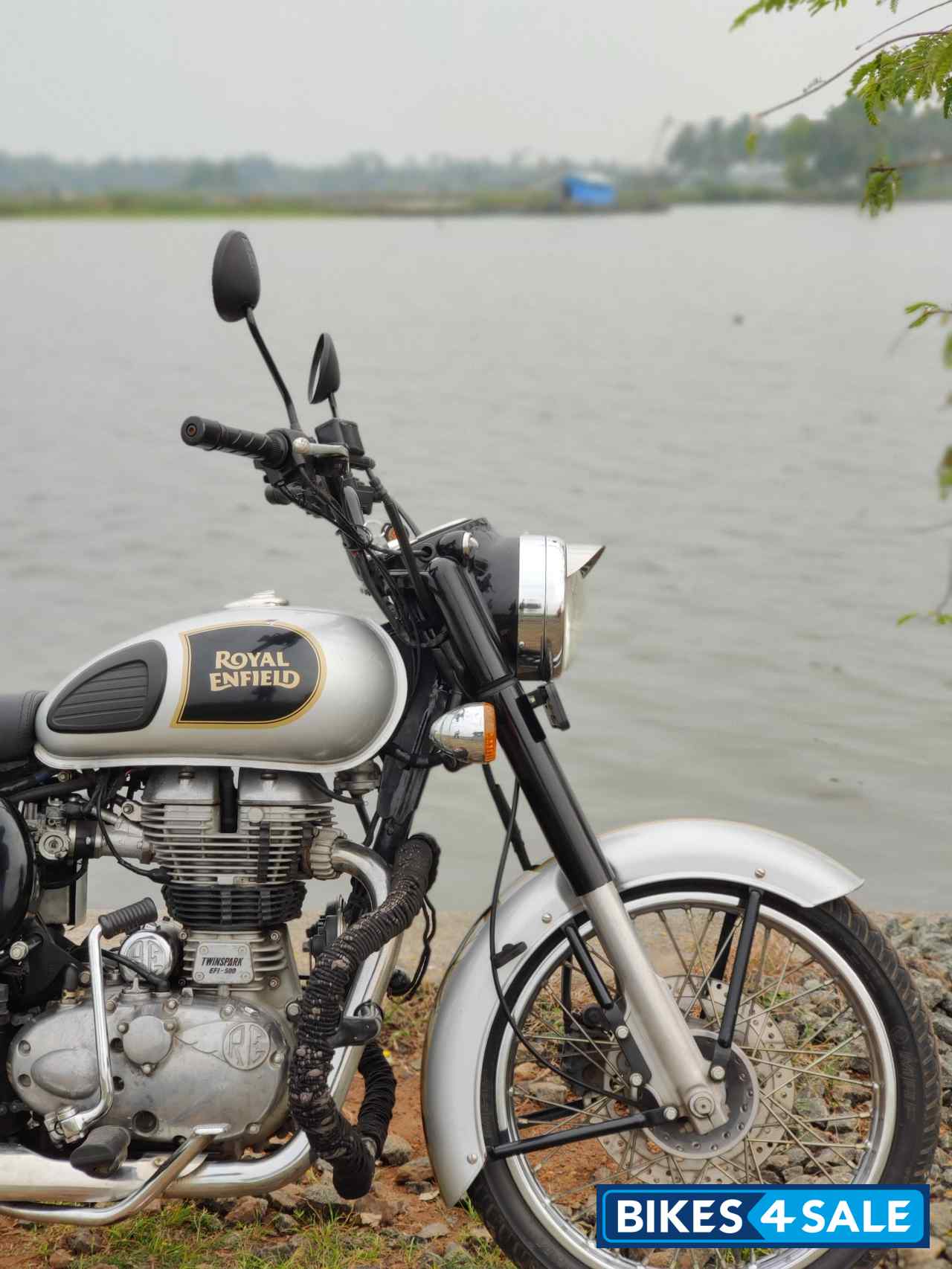 Royal Enfield Classic 500