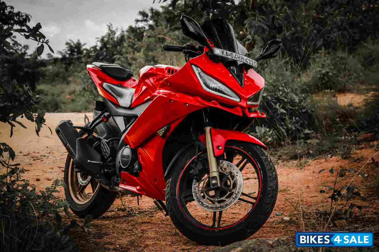 Yamaha YZF R15 V2