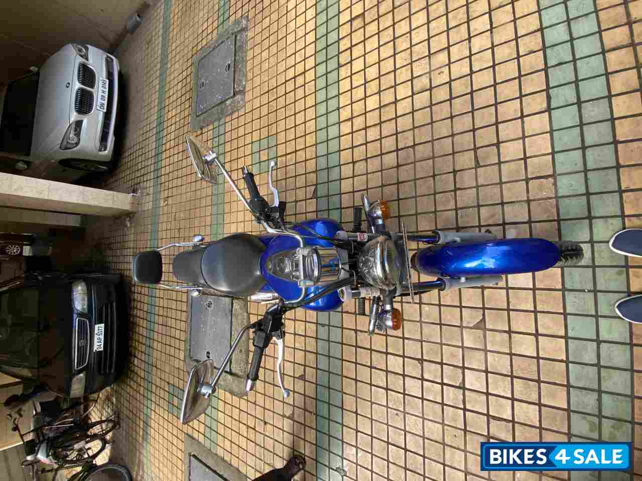 Bajaj Avenger 220 DTS-i Bajaj Avenger 220 DTS-i