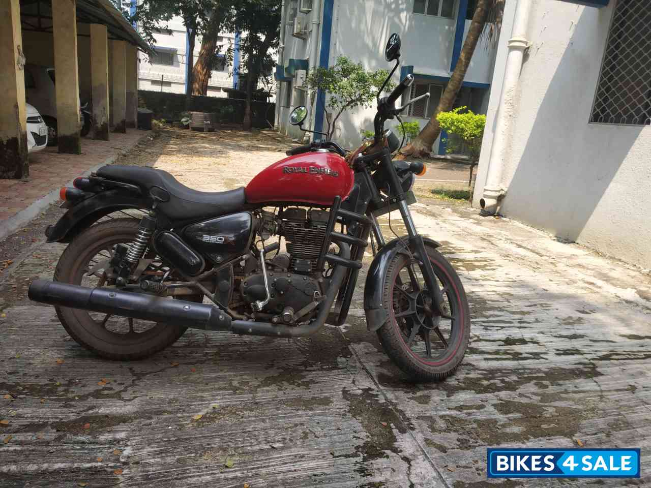 Red Royal Enfield Thunderbird X 350