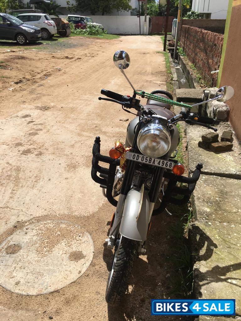 Royal Enfield Classic 350 Single Channel BS6 Royal Enfield Classic 350 Single Channel BS6