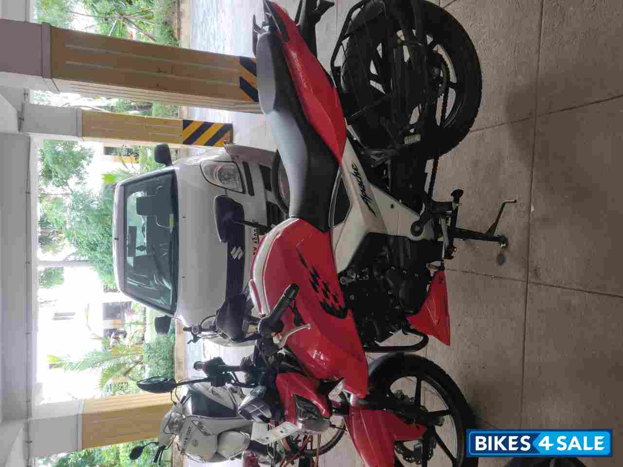 TVS Apache RTR 160 4V