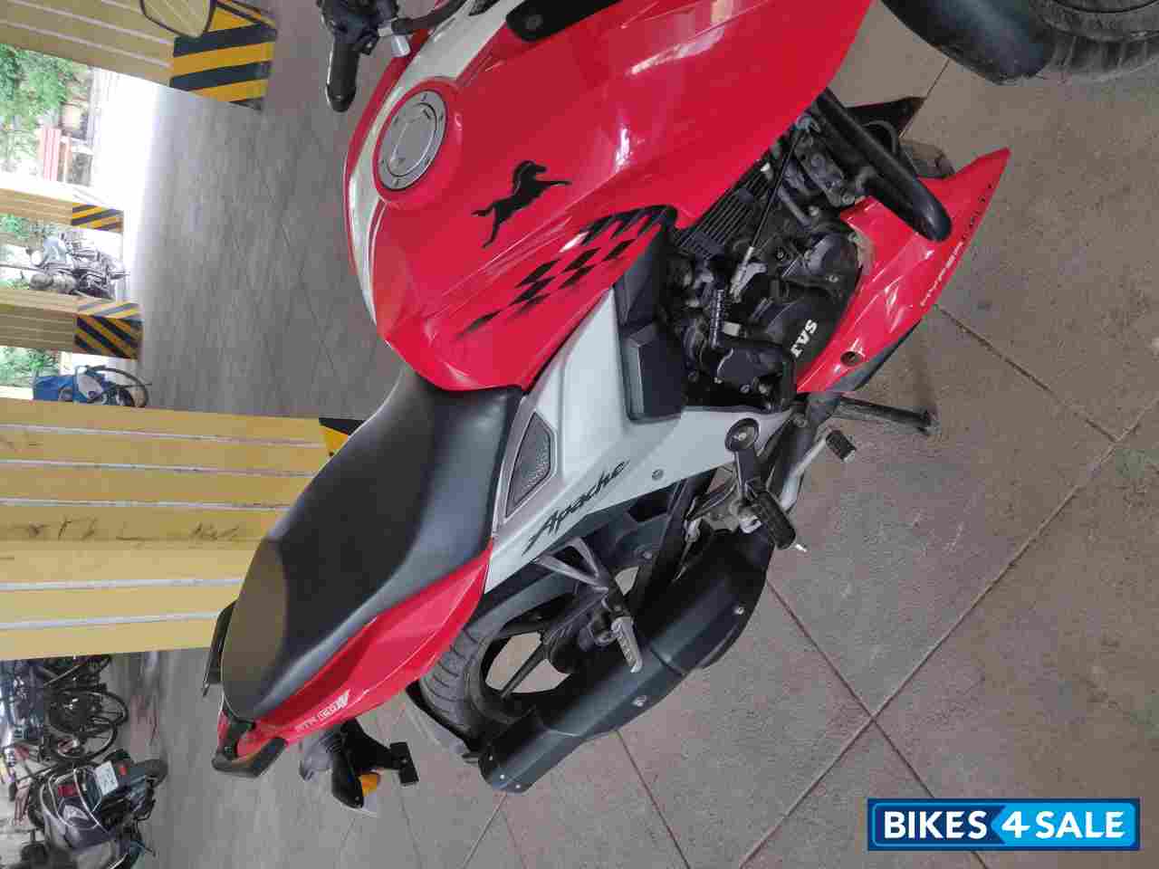 TVS Apache RTR 160 4V