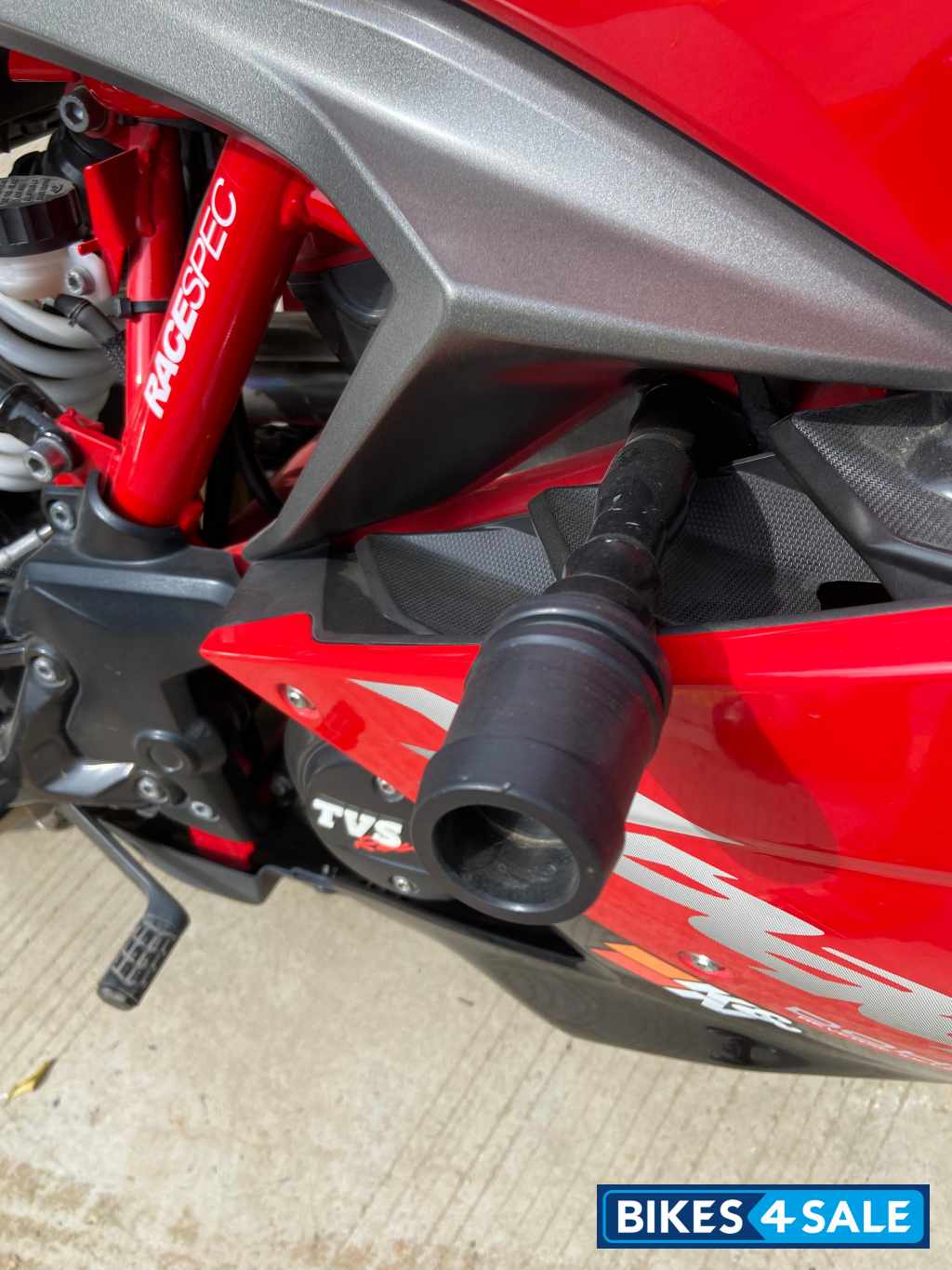 Red TVS Apache RR 310